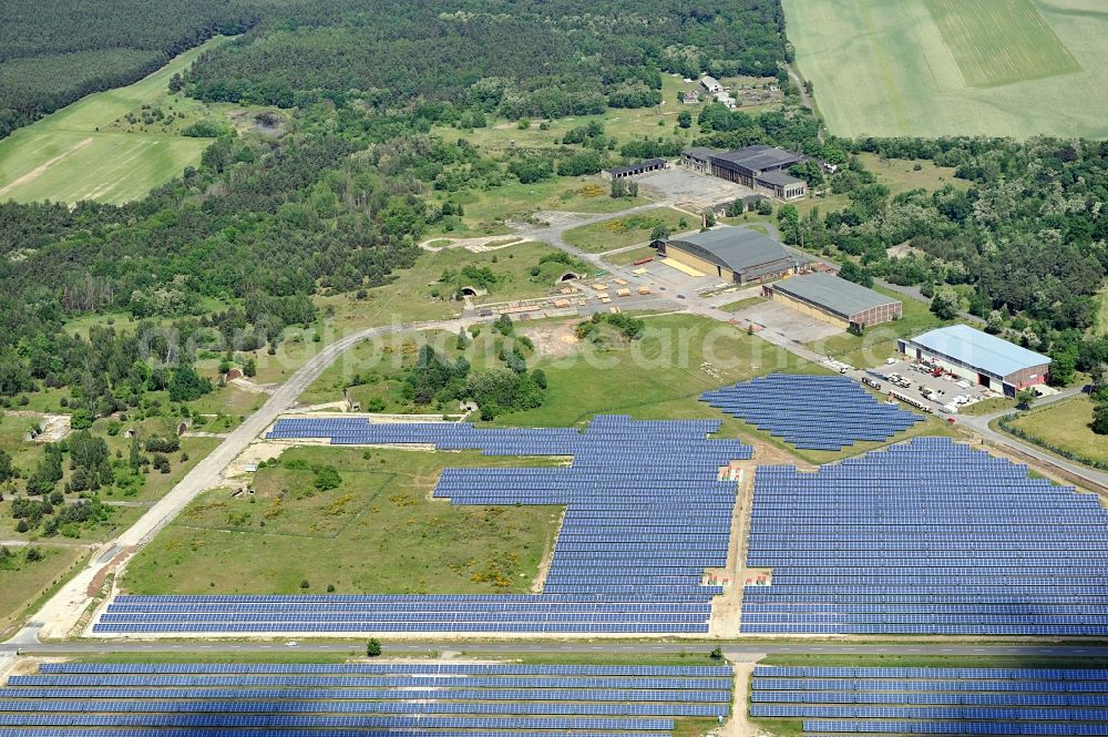 Falkenberg / Elster from above - Solar power station in Falkenberg-Lönnewitz Airport