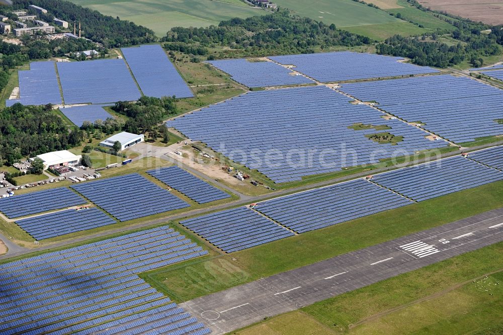 Falkenberg / Elster from the bird's eye view: Solar power station in Falkenberg-Lönnewitz Airport