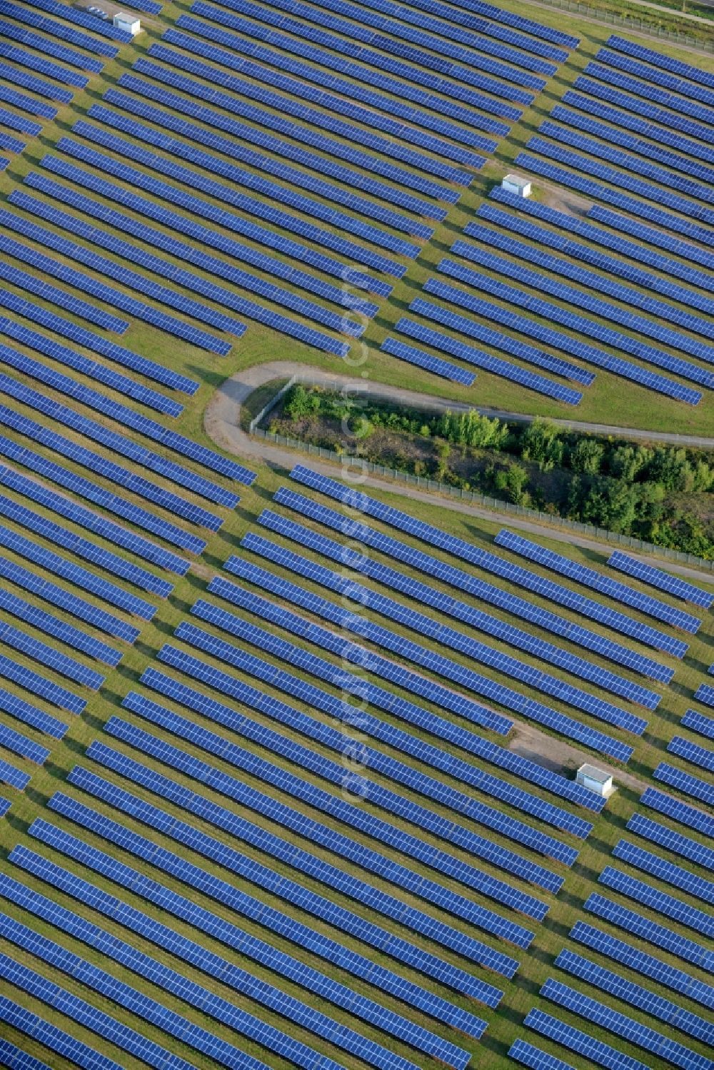 Helbra from the bird's eye view: Panel rows of photovoltaic and solar farm in the East of Helbra in the state of Saxony-Anhalt