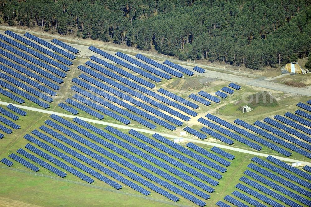 Drewitz from the bird's eye view: Solar power station on Cottbus-Drewitz Airport