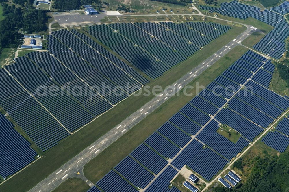 Neuhardenberg from above - Solar Park - Solar power plant and photovoltaic system BaySolar Projekt GmbH on the site of the airfield Neuhardenberg in Brandenburg. http://