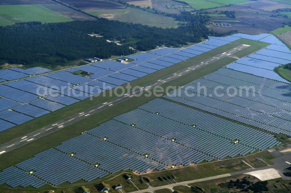 Aerial image Neuhardenberg - Solar Park - Solar power plant and photovoltaic system BaySolar Projekt GmbH on the site of the airfield Neuhardenberg in Brandenburg. http://