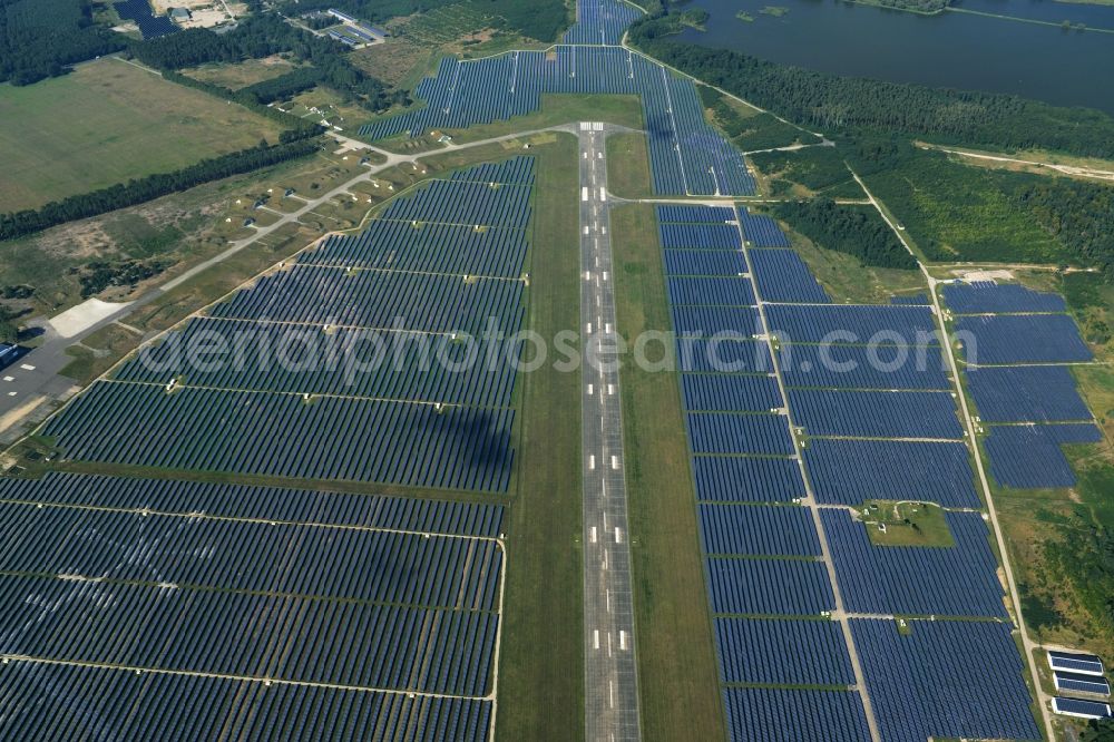 Aerial image Neuhardenberg - Solar Park - Solar power plant and photovoltaic system BaySolar Projekt GmbH on the site of the airfield Neuhardenberg in Brandenburg. http://