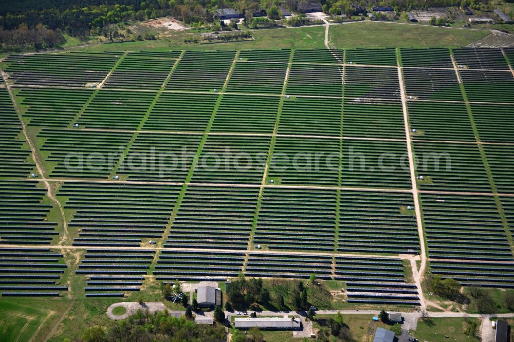 Aerial photograph Fürstenwalde - Solar power station in the former airfield of Fürstenwalde