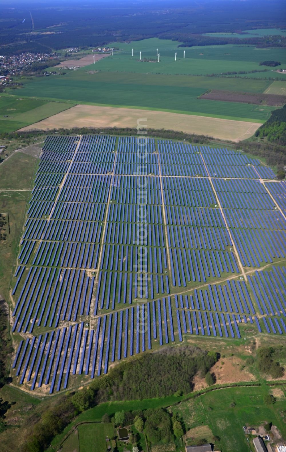 Aerial photograph Fürstenwalde - Solar power station in the former airfield of Fürstenwalde