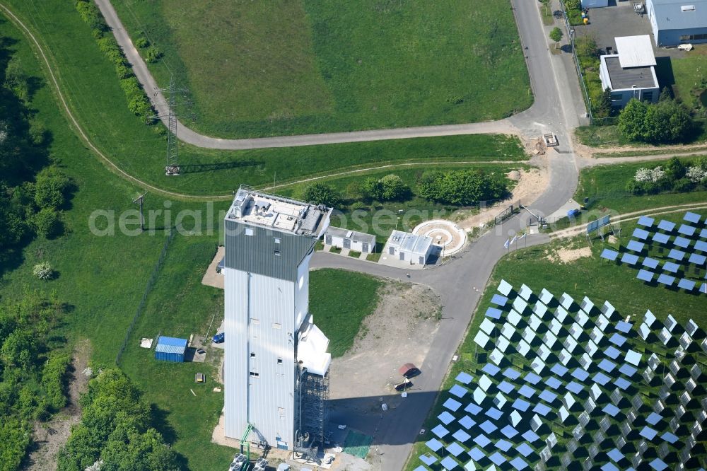 Aerial image Jülich - Panel line up of the Photovoltaik arrangement and solar park or solar-thermal test power station with solar tower in Juelich in the federal state North Rhine-Westphalia, Germany