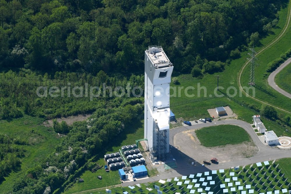 Aerial photograph Jülich - Panel line up of the Photovoltaik arrangement and solar park or solar-thermal test power station with solar tower in Juelich in the federal state North Rhine-Westphalia, Germany