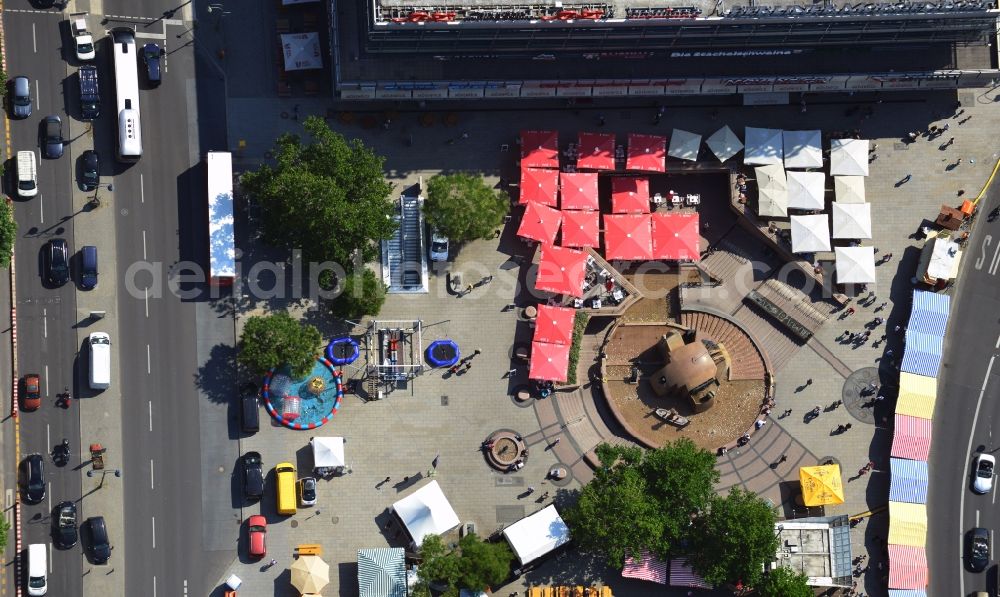 Aerial photograph Berlin - The Weltkugelbrunnen is a well near the Europa-Center at the square Breitscheidplatz