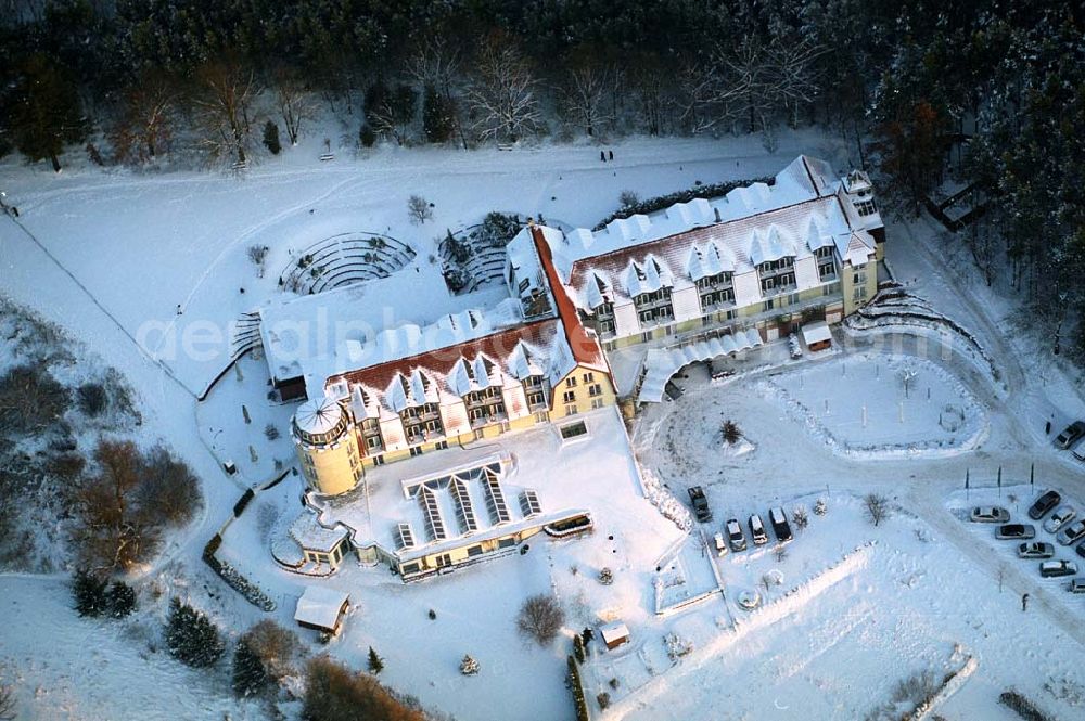 Aerial photograph Sommerfeld / BRB - .Ringhotel am See an der Beetzer Straße 1a in 16766 Sommerfeld.Ringhotel am See - Sommerfeld.Hotelbetriebs GmbH Beetzer Straße 1a,D-16766 Kremmen / Ortsteil Sommerfeld,Fon: +49 (0) 33 055 - 970,info@hotelsommerfeld.de