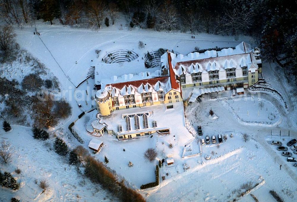 Sommerfeld / BRB from above - .Ringhotel am See an der Beetzer Straße 1a in 16766 Sommerfeld.Ringhotel am See - Sommerfeld.Hotelbetriebs GmbH Beetzer Straße 1a,D-16766 Kremmen / Ortsteil Sommerfeld,Fon: +49 (0) 33 055 - 970,info@hotelsommerfeld.de