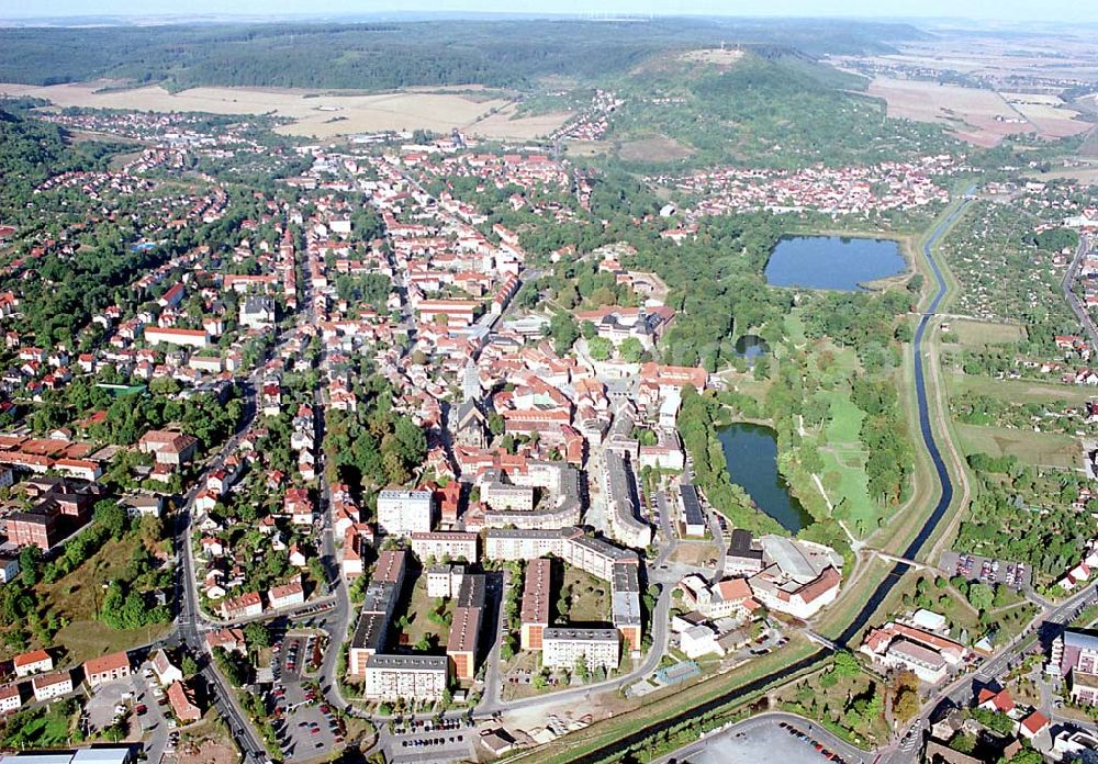 Aerial image Sondershausen / Thüringen - Sondershausen / Thüringen Stadtansicht von Sondershausen in Thüringen (westlich vom Kyffhäuser-Gebirge) mit dem Schloß Sondershausen an der Wipper Tourismusverband Kyffhäuser e.V. Anger 14, D-06567 Bad Frankenhausen Telefon: 034671 / 717-0 Telefax: 034671 / 717-19 E-Mail: info@kyffhaeuser-tourismus.de 03.09.03