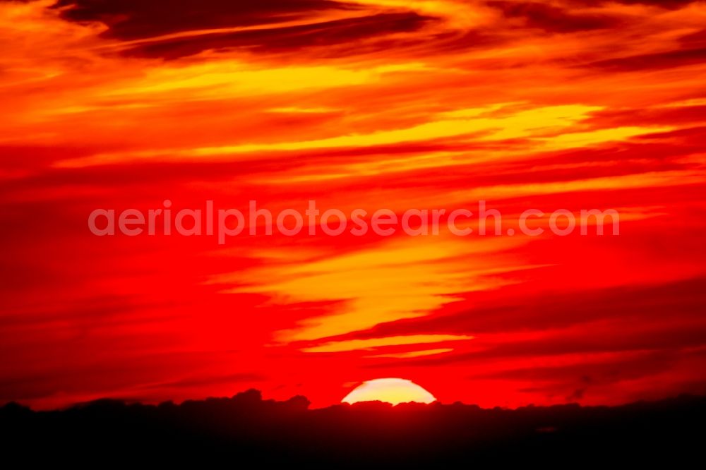 Aerial photograph Dortmund - Sunset over the countryside of Inner city in Dortmund in the state North Rhine-Westphalia, Germany