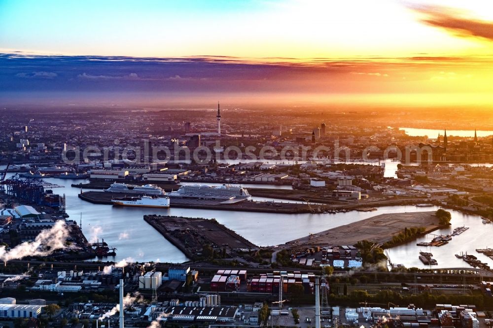 Aerial photograph Hamburg - Sunrise over the container terminal in the container port of the inland port at Oderhafen and Travehafen in the port of Hamburg in the district Steinwerder in Hamburg, Germany