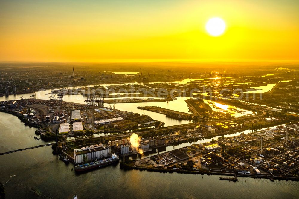 Aerial photograph Hamburg - Sunrise over the Container Terminal Tollerort in the port of the international port in district Steinwerder in Hamburg 