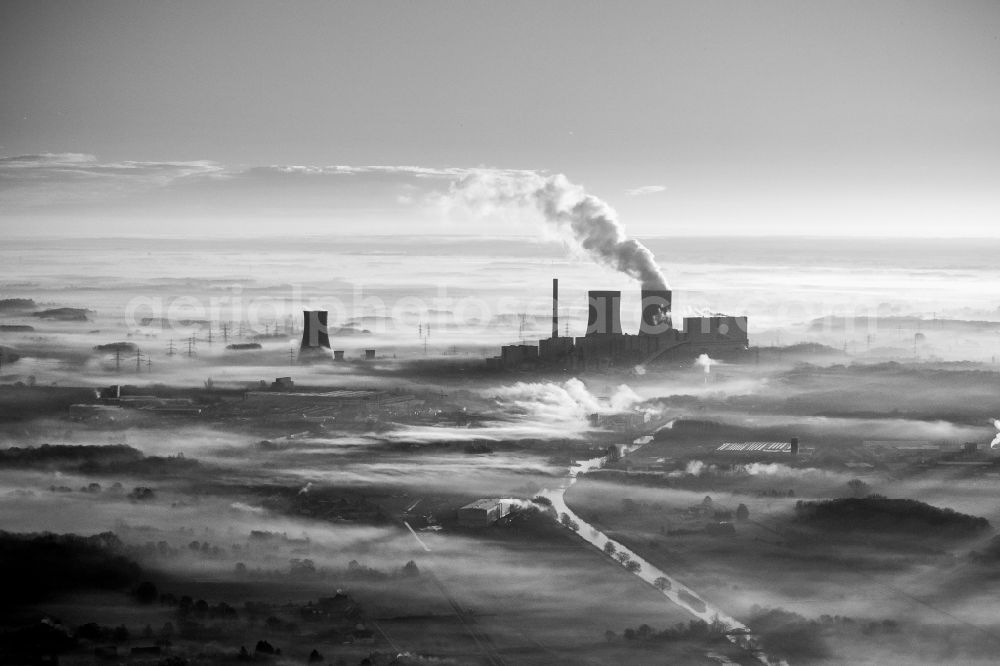 Hamm from the bird's eye view: Sunrise at coal-fired power plant of RWE in the district Schmehausen of Hamm in North Rhine-Westphalia