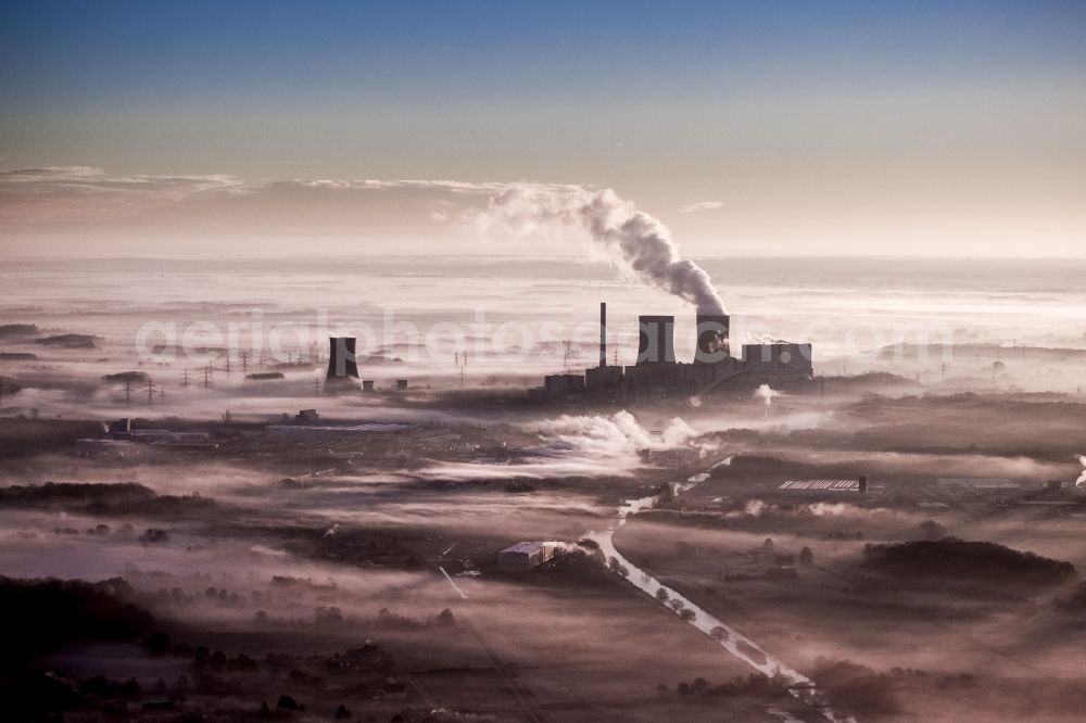 Aerial image Hamm - Sunrise at coal-fired power plant of RWE in the district Schmehausen of Hamm in North Rhine-Westphalia