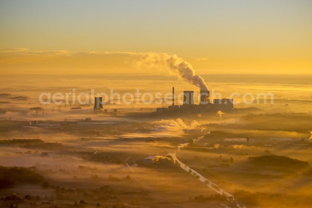 Aerial photograph Hamm - Sunrise at coal-fired power plant of RWE in the district Schmehausen of Hamm in North Rhine-Westphalia