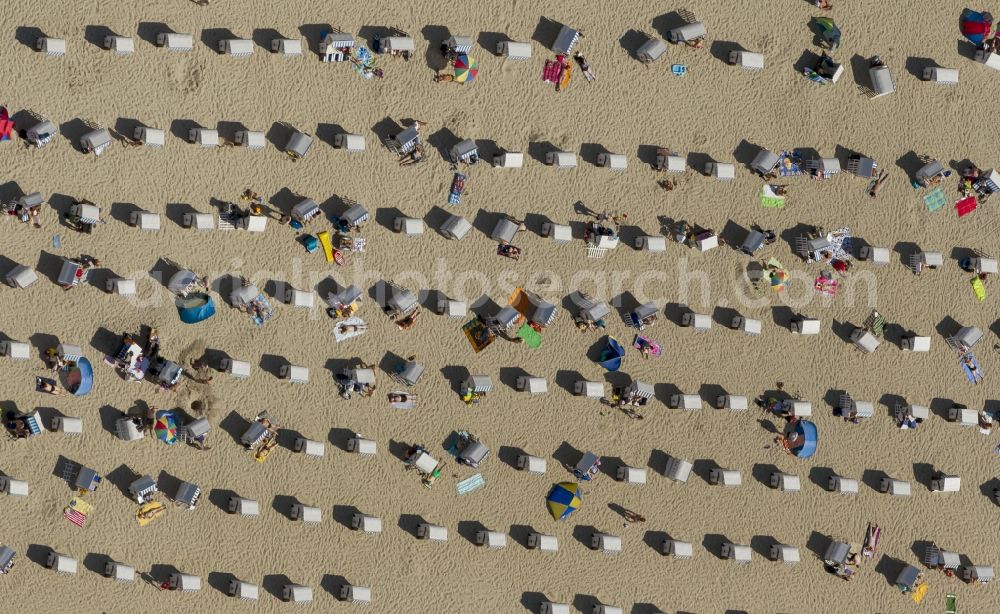 Aerial image Kühlungsborn - Sunbathing, swimming and relaxing on the Baltic Sea - beach in Kuehlungsborn in Mecklenburg-Western Pomerania