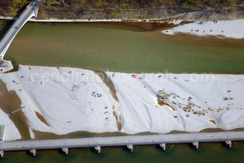 München from above - Bathing and sunbathing visitor rush on Riparian zones on the course of the river of the river Isar in Munich in the state Bavaria, Germany