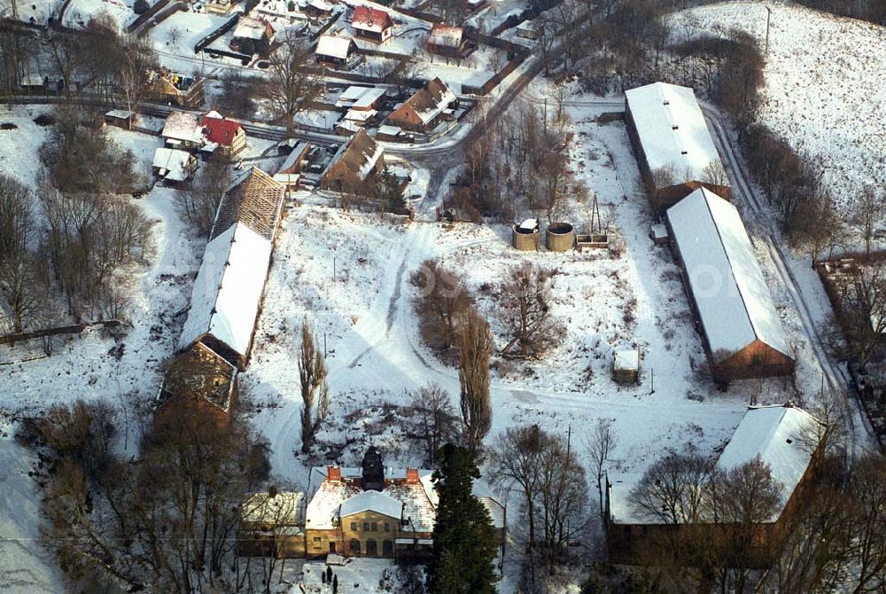 Aerial image Sonnenburg / Brandenburg - 24.01.2006 : Sonnenburg bei Bad Freienwalde.Blick auf den ehemaligen Landsitz Hermann Görings inmitten der Ortschaft von Sonnenburg.