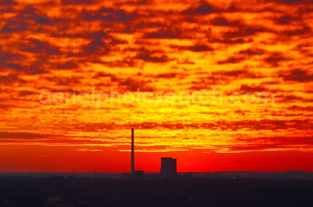 Ibbenbüren from above - Sunset on power plants and exhaust towers of thermal power station in the district Schafberg in Ibbenbueren in the state North Rhine-Westphalia, Germany