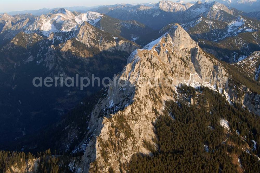 Aerial photograph Kempten - Sonnenuntergangsstimmung über den Alpenketten südlich der Region Kempten im Allgäu (Bayern).