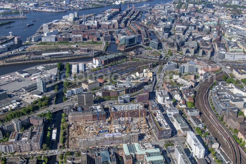 Hamburg from above - Construction site to build a new multi-family residential complex Nagelsweg - Sonninstrasse in Hamburg, Germany