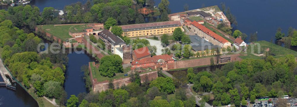 Aerial image Berlin - Blick auf die Spandauer Zitadelle, einer der bedeutendsten und besterhaltenen Renaissancefestungen Europas mit Museum und großem Veranstaltungsbereich für Konzerte. View of Spandau Citadel, one of the most important and best preserved Renaissance fortresses in Europe with a museum and a large event area for concerts.