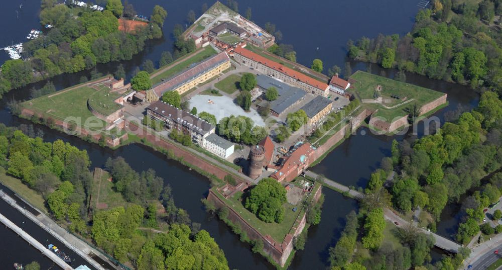 Aerial image Berlin - Blick auf die Spandauer Zitadelle, einer der bedeutendsten und besterhaltenen Renaissancefestungen Europas mit Museum und großem Veranstaltungsbereich für Konzerte. View of Spandau Citadel, one of the most important and best preserved Renaissance fortresses in Europe with a museum and a large event area for concerts.