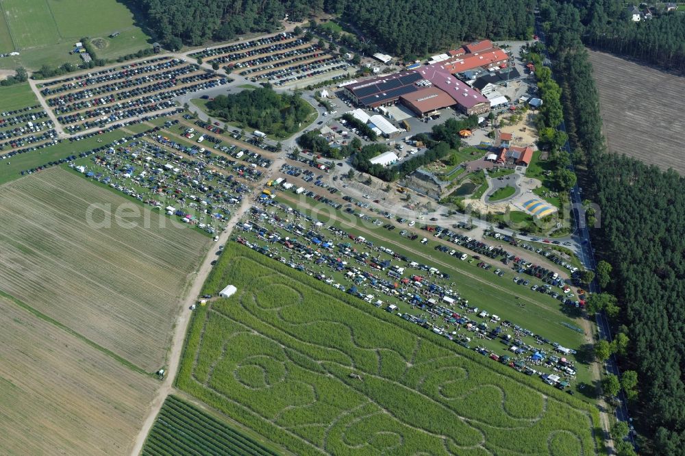 Aerial photograph Klaistow - Leisure Centre - Amusement Park, Spargel- und Erlebnishof Klaistow in the state Brandenburg