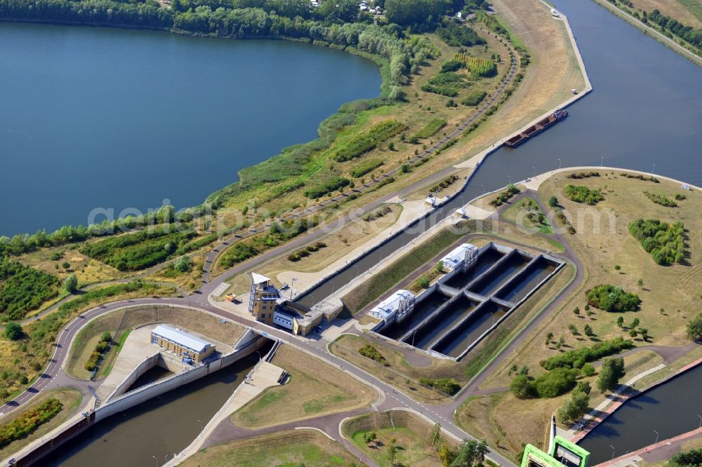 Aerial image Magdeburg - Thrift lock Rothensee in the Rothensee connection canal at the waterway cross Magdeburg in the state Saxony-Anhalt