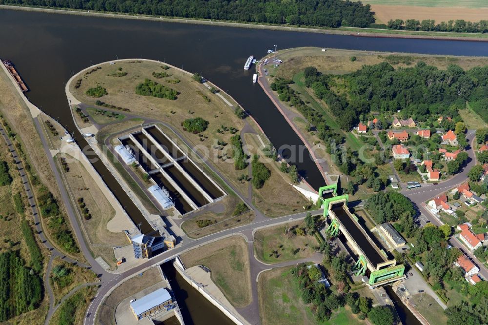 Aerial photograph Magdeburg - Thrift lock Rothensee in the Rothensee connection canal at the waterway cross Magdeburg and the lift lock Rothensee in the state Saxony-Anhalt