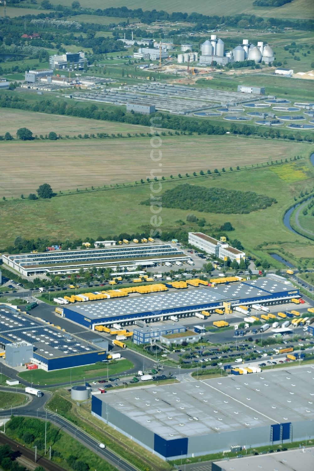 Aerial image Schönefeld - Freight forwarding building a logistics and transport company DACHSER SE on Thomas-Dachser-Allee in Schoenefeld in the state Brandenburg, Germany