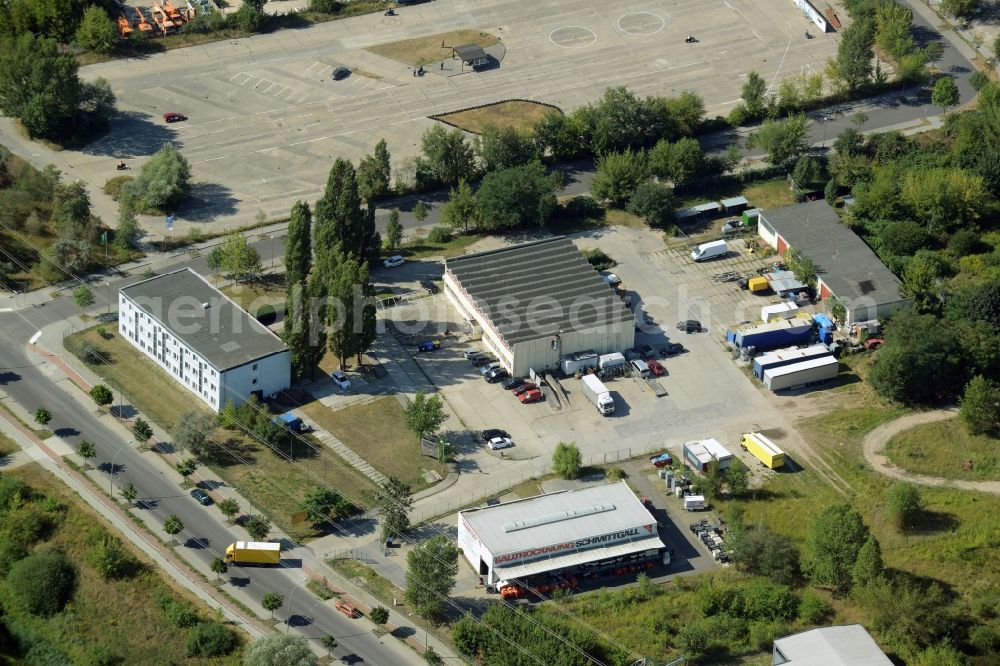 Berlin from the bird's eye view: Freight forwarding building a logistics and transport company Ilona Ramm at the Boxberger Strasse in Berlin in Germany