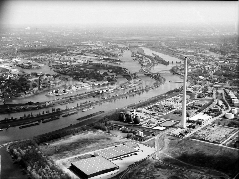 Aerial image Duisburg - Freight forwarding building a logistics and transport company Kuehne + Nagel (AG & Co.) KG Am Blumenkonpshof in Duisburg in the state North Rhine-Westphalia, Germany