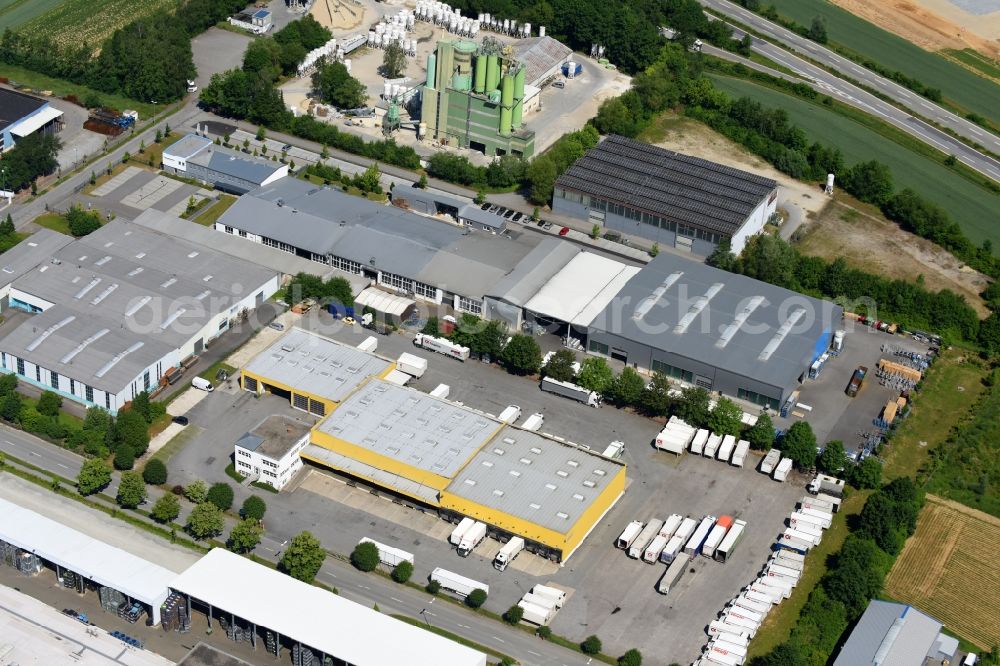 Aerial photograph Plattling - Freight forwarding building a logistics and transport company of Spedition Georg Grassl GmbH on Robert-Bosch-Strasse in the district Hoehenrain in Plattling in the state Bavaria, Germany