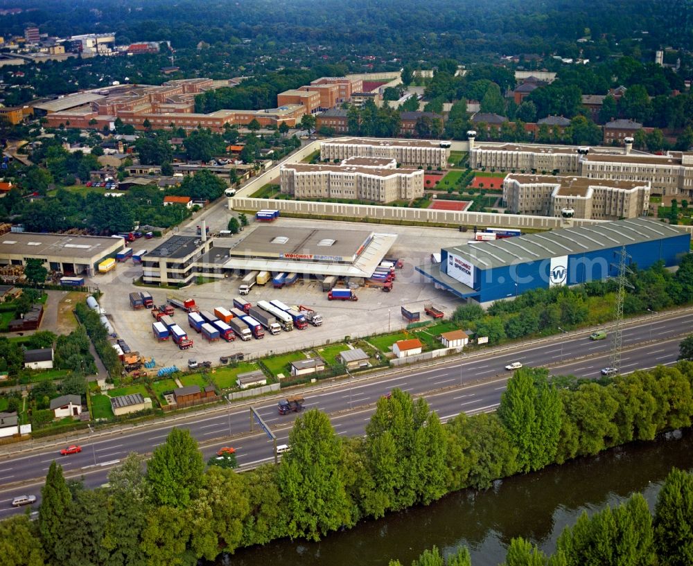 Berlin from the bird's eye view: Freight forwarding building a logistics and transport company of Weichelt Spedition in the district Charlottenburg in Berlin, Germany