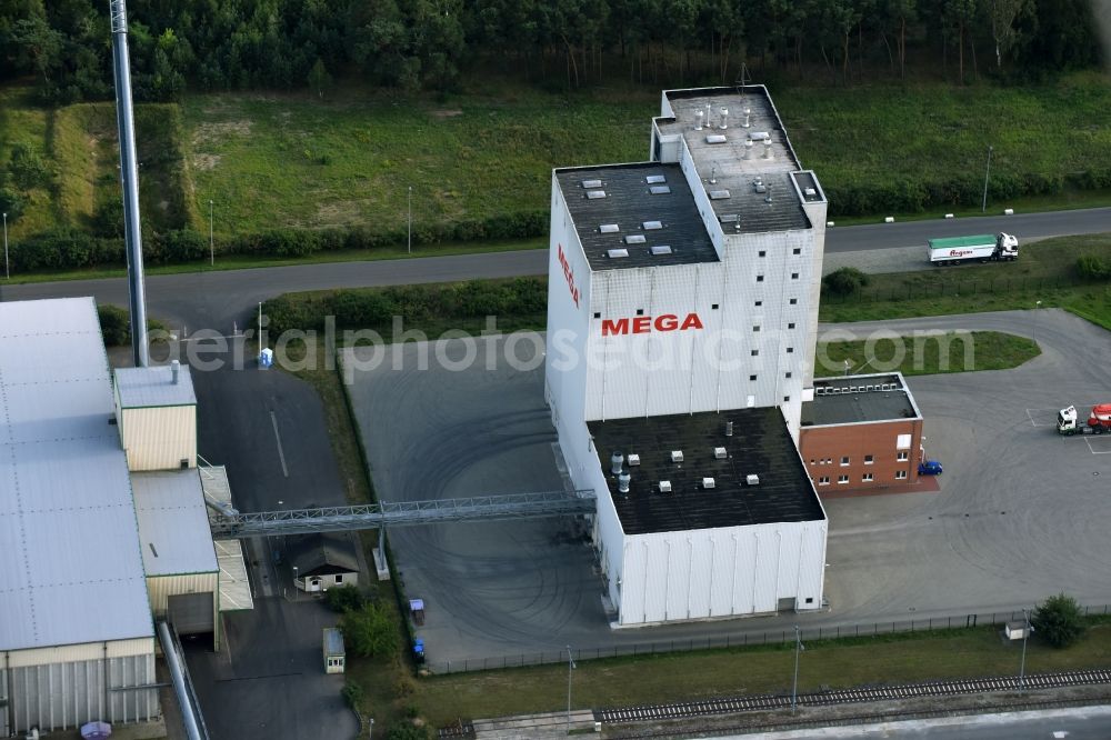 Eberswalde from the bird's eye view: Storage silo of Mega Tierernaehrung GmbH & Co.KG in Eberswalde in the state Brandenburg