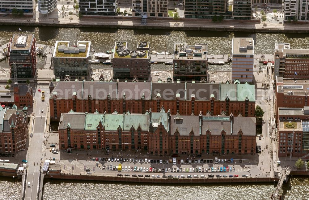 Aerial photograph Hamburg - Warehouse district on the banks of the Elbe River in Hamburg harbor