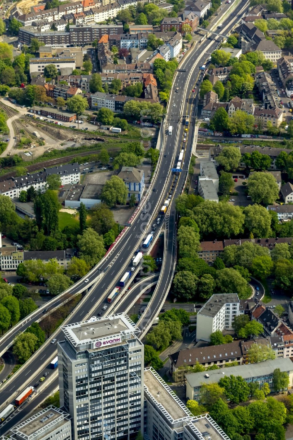 Essen from the bird's eye view: View of the blocking of the freeway A 40 in Essen in the state of North Rhine-Westphalia