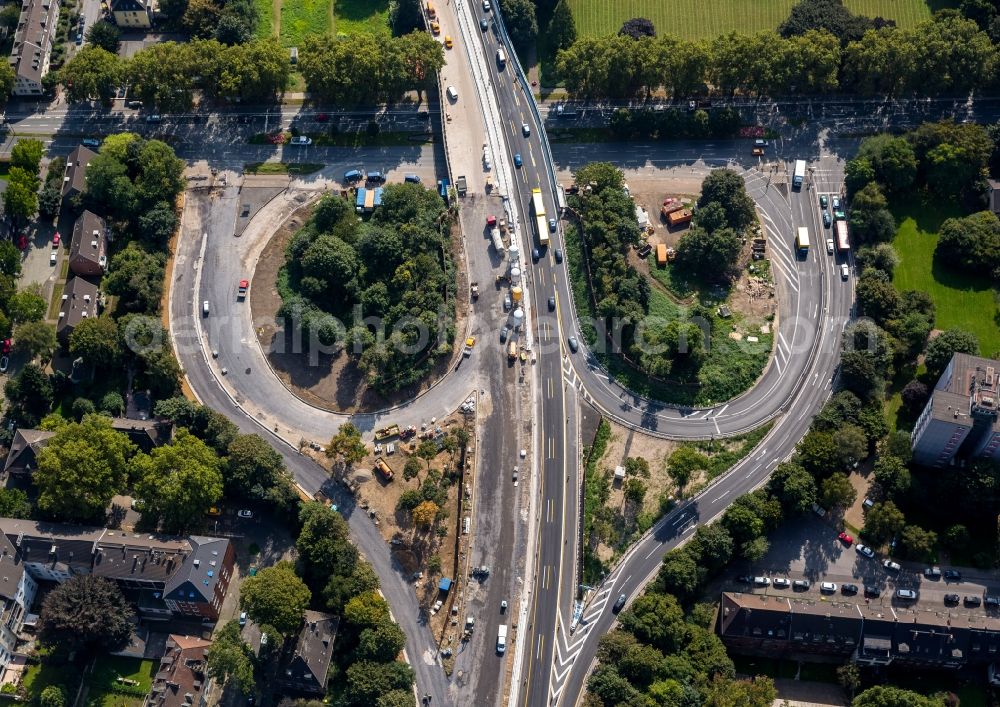 Duisburg from the bird's eye view: Conversion and expansion of the federal motorway BAB A59 in Duisburg in North Rhine-Westphalia