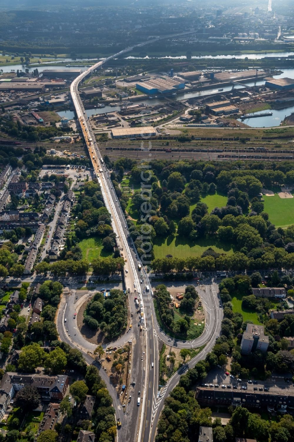 Aerial photograph Duisburg - Conversion and expansion of the federal motorway BAB A59 in Duisburg in North Rhine-Westphalia