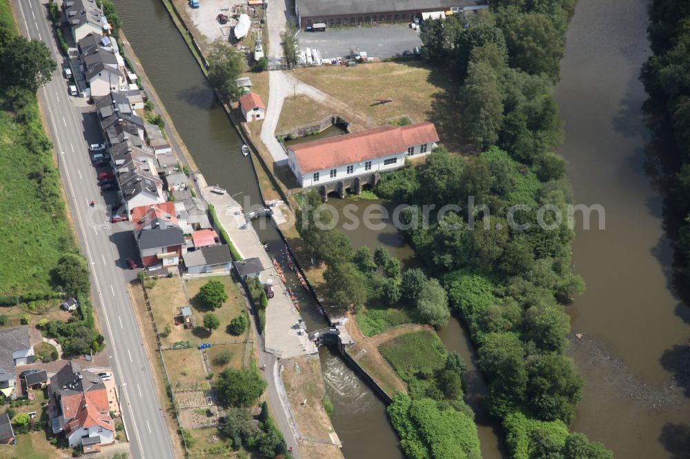 Aerial photograph Fachbach - Lockage of the on Lahn in the district Auf der Oberau in Fachbach in the state Rhineland-Palatinate, Germany