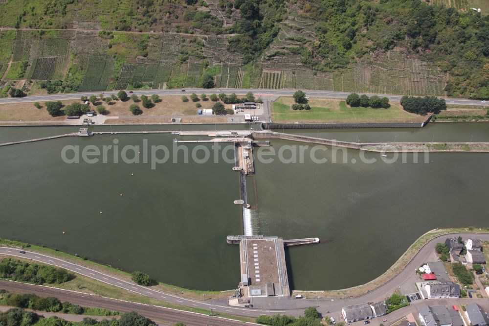 Aerial image Neef - Lockage of the Mosel in Neef in the state Rhineland-Palatinate, Germany