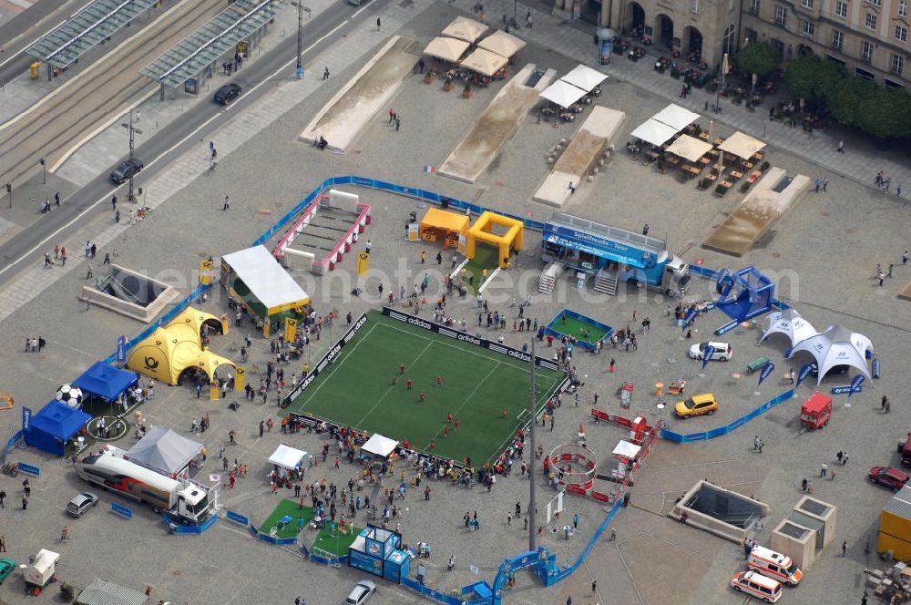 Dresden from the bird's eye view: Start der Spielfreude-Tour zur FIFA U-20-Frauen-Weltmeisterschaft 2010 mit Parcours auf dem Dresdener Altmarkt. Beginning of the Joy-game tour for the FIFA U-20 Women's World Cup 2010 in Dresden.