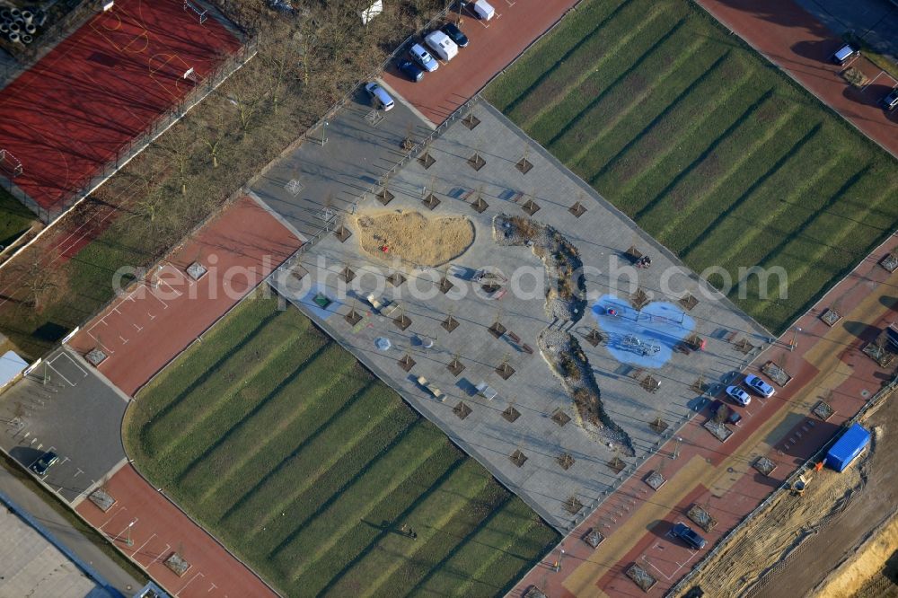 Aerial photograph Berlin - Playground on the Square of the US-Berlin-Brigade in the Lichterfelde part of Berlin. The playground with its different areas and trees is located in a residential area in the South of Lichterfelde. The trees - like the whole compound - is characterised by its symmetry and geometry