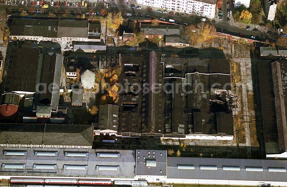 Aerial image Berlin Friedrichshain - 11.11.2003 Splitterschutzbunker auf dem Geländes des Reichsbahnausbesserungswerk Revaler Strasse