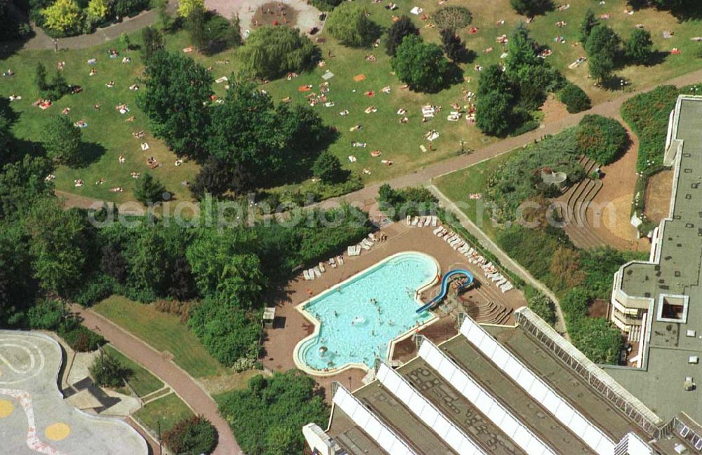 Aerial photograph Berlin - Friedrichshain - Sport- und Erholungszentrum (SEZ) am Volkspark Friedrichshain.