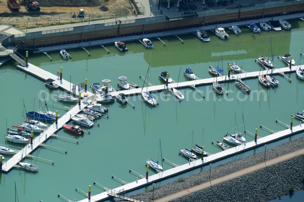 Aerial photograph Zwenkau - Pleasure boat and sailing boat mooring and boat moorings in the harbor on Zwenkauer See on street Hafenstrasse in Zwenkau in the state Saxony, Germany