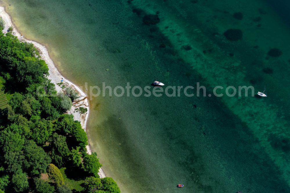 Aerial image Immenstaad am Bodensee - Sports boats and sailing boats anchor on Lake Constance in the district of Kippenhorn in Immenstaad am Bodensee on Lake Constance in the state Baden-Wuerttemberg, Germany